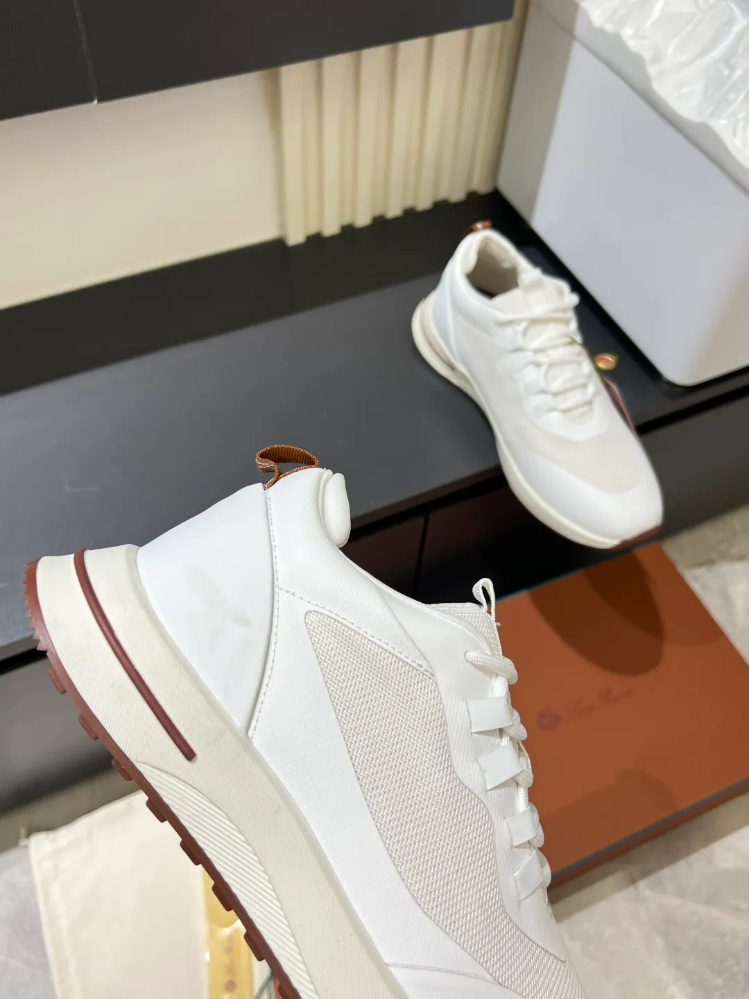 Men's men's shoes 💰p480 Loro men's shoes 💰piana niche classic jogging shoes, men's lace-up casual shoes and sneakers, high-quality lightweight and comfortable fabrics, suitable for outdoor leisure, the color scheme is young and energetic, and it looks great with sportswear or casual suits! Size: 38-44 (45 customized)